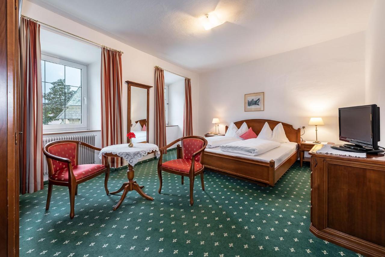 Hotel Weisse Lilie - B&B Rio di Pusteria Exteriör bild