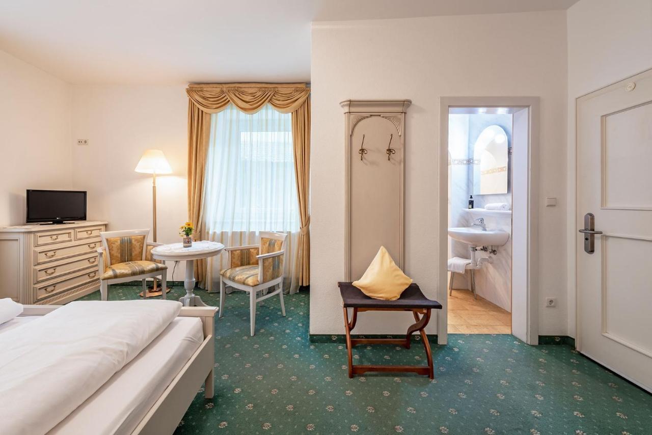 Hotel Weisse Lilie - B&B Rio di Pusteria Exteriör bild
