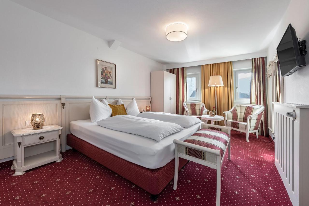 Hotel Weisse Lilie - B&B Rio di Pusteria Exteriör bild